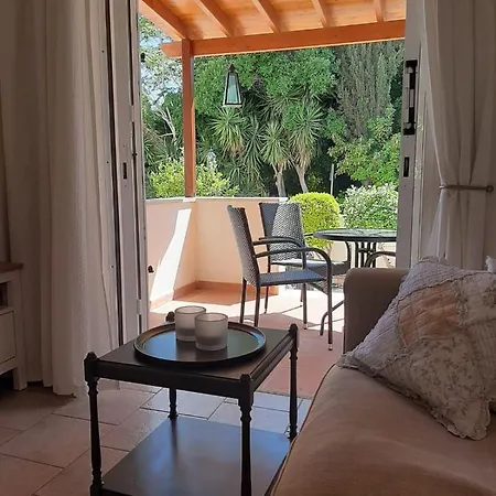Limnaria Deluxe Maisonette * Πάφος