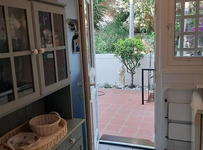 Limnaria Deluxe Maisonette * 파포스