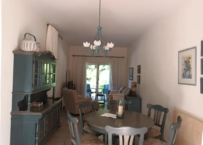 Semesterbostad Limnaria Deluxe Maisonette *