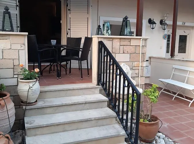 Limnaria Deluxe Maisonette Paphos