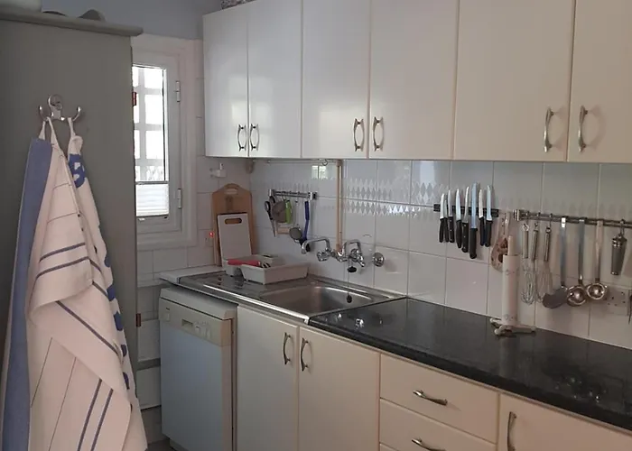 Limnaria Deluxe Maisonette 파포스