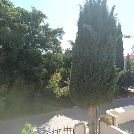 Limnaria Deluxe Maisonette Πάφος