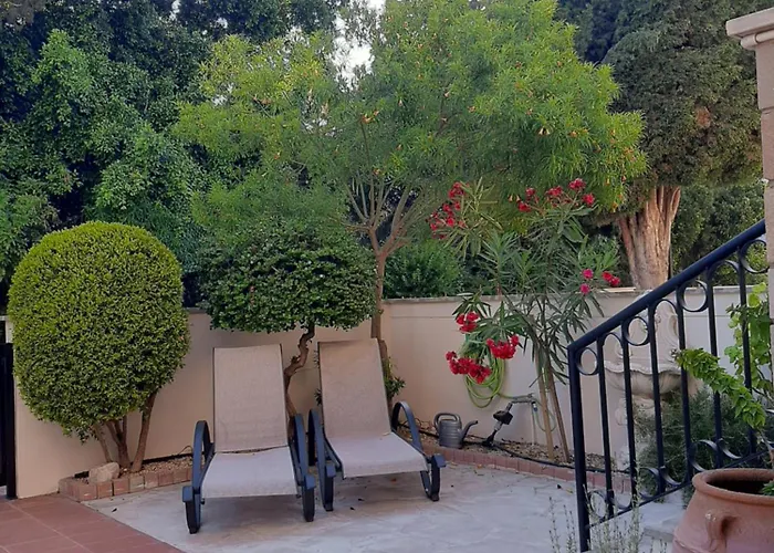 Limnaria Deluxe Maisonette